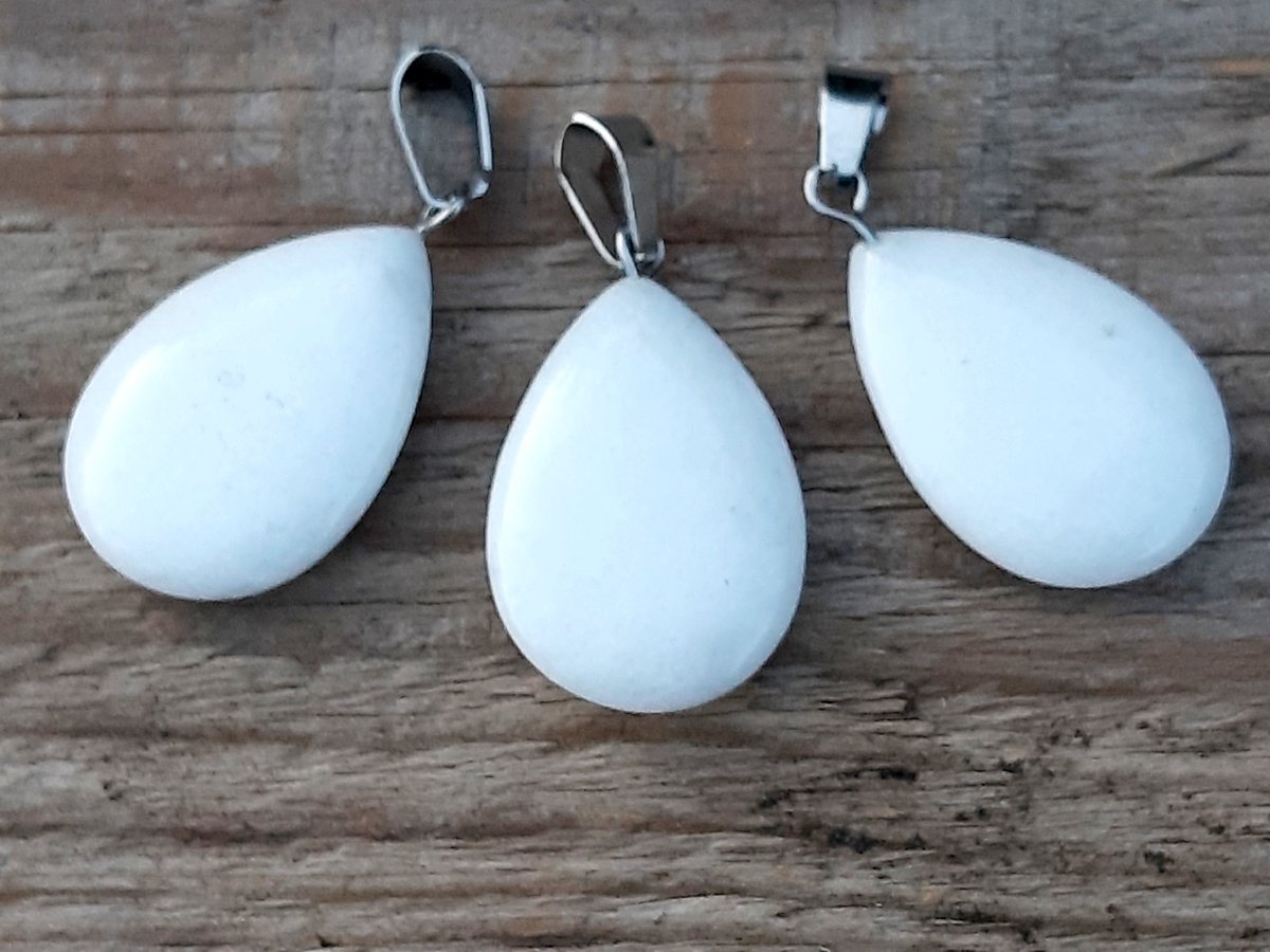 Edelsteen witte Jade druppel hanger